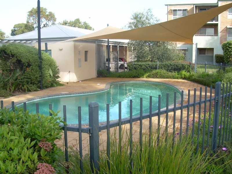 14/15 Friar John Way, Coolbellup WA 6163
