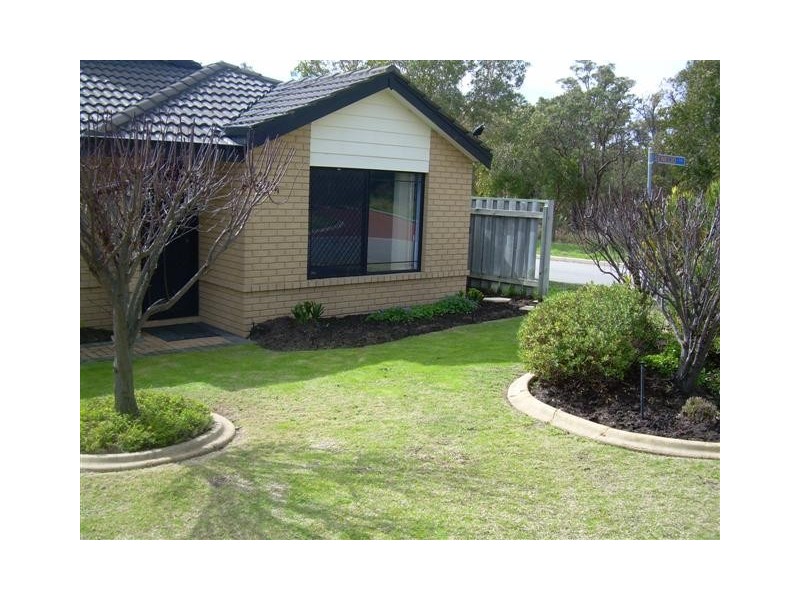 4 Silvereye Court, Beeliar WA 6164