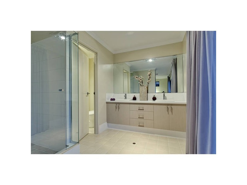 33 Blue Mountain Circuit, Aubin Grove WA 6164