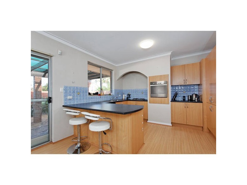 17B Anglesey Drive, Kardinya WA 6163