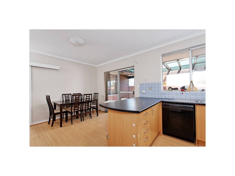 17B Anglesey Drive, Kardinya WA 6163