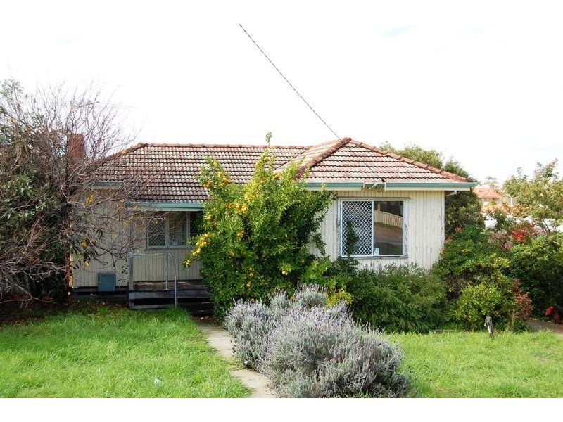 10 Hood Street, Hamilton Hill WA 6163