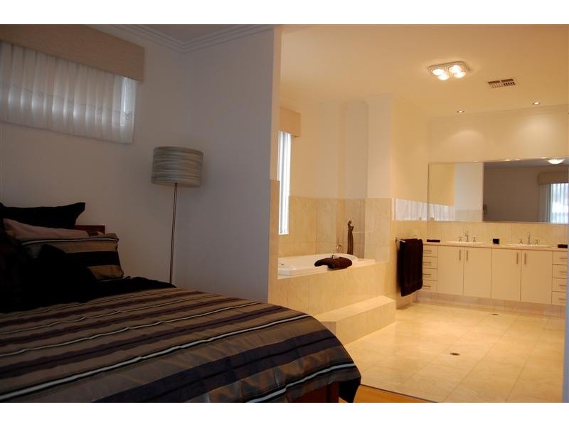 23 Giudice Way, Yangebup WA 6164