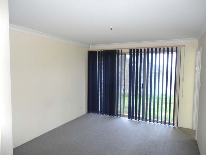 4 Colebatch Hill, Kardinya WA 6163