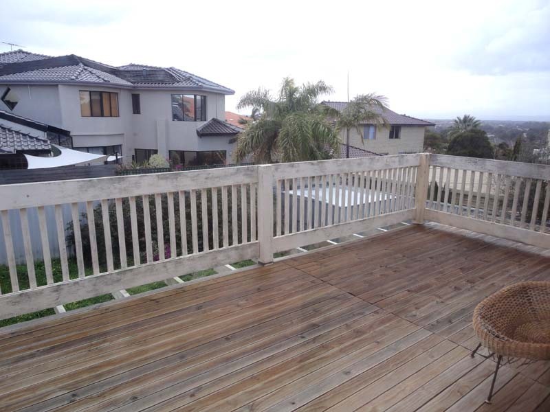 4 Colebatch Hill, Kardinya WA 6163
