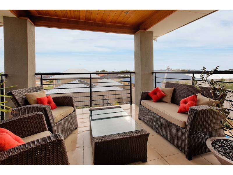 14 Seascape View, Yangebup WA 6164