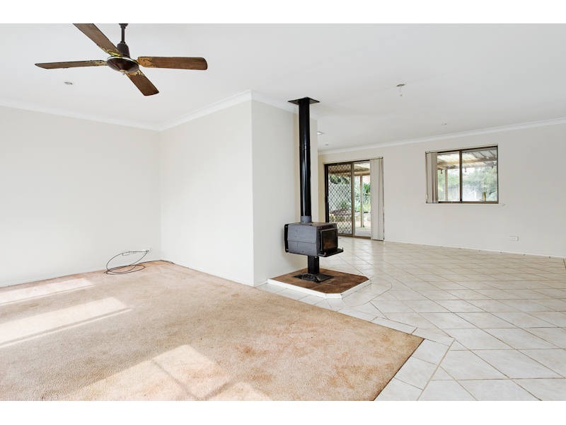 11 Marden Road, Thornlie WA 6108