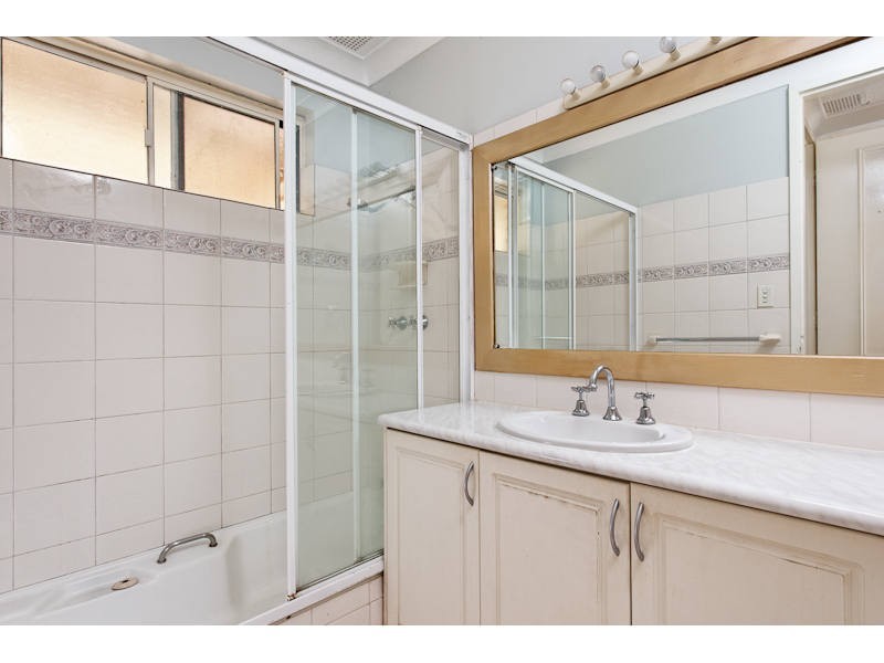 11 Marden Road, Thornlie WA 6108