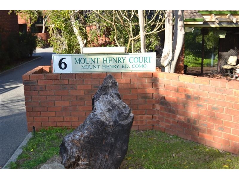 4/6 Mt Henry Road, Como WA 6152
