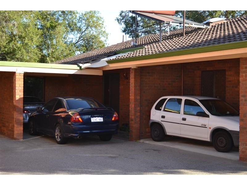 4/6 Mt Henry Road, Como WA 6152