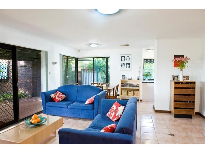 273 Warwick Rd, Duncraig WA 6023