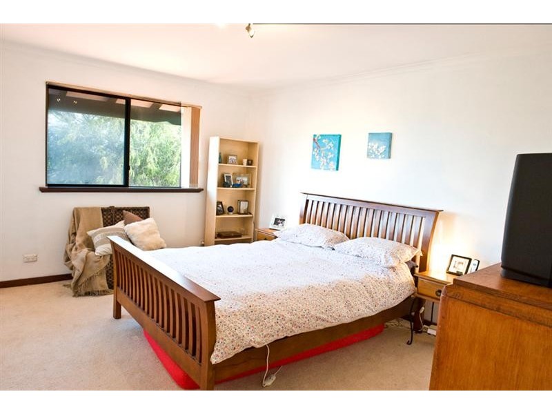 273 Warwick Rd, Duncraig WA 6023