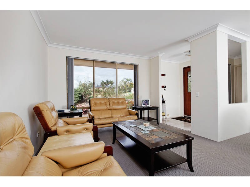 14 Whitlock Crescent, South Lake WA 6164