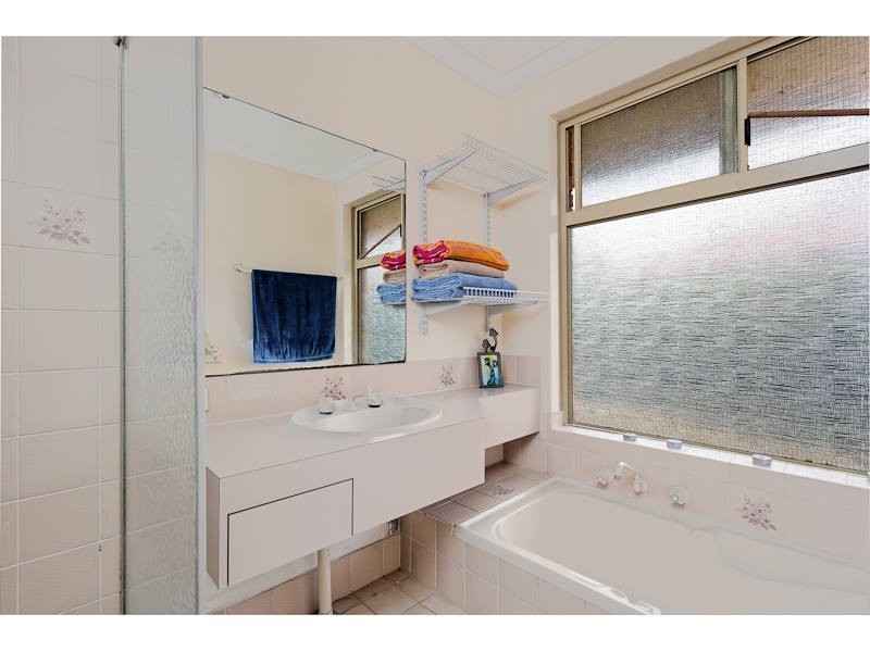 14 Whitlock Crescent, South Lake WA 6164