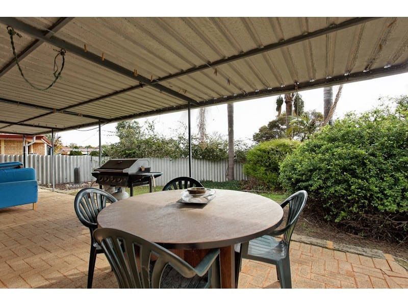 14 Whitlock Crescent, South Lake WA 6164