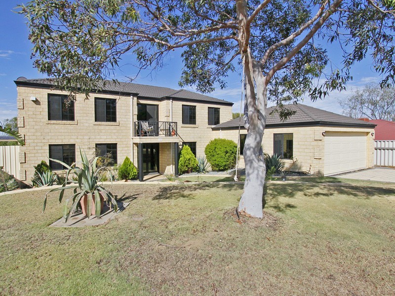 15 Aster Close, Beeliar WA 6164