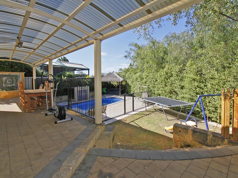 15 Aster Close, Beeliar WA 6164