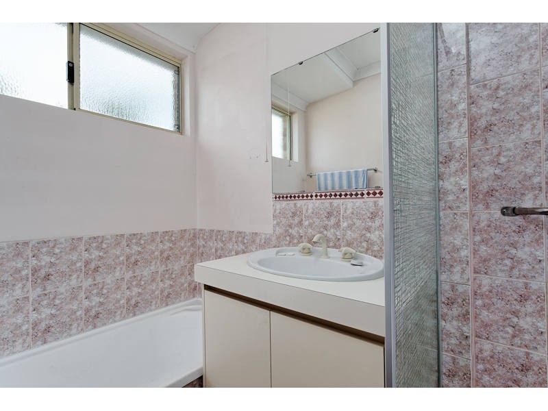 21 Menora Loop, Warnbro WA 6169