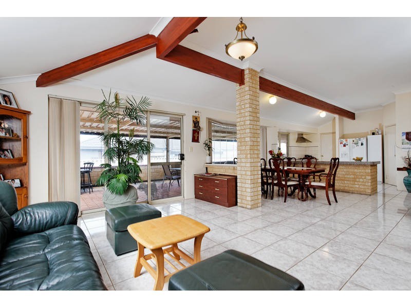51 Mayor Road, Munster WA 6166