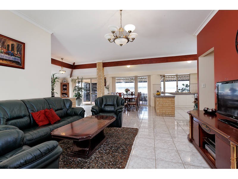 51 Mayor Road, Munster WA 6166