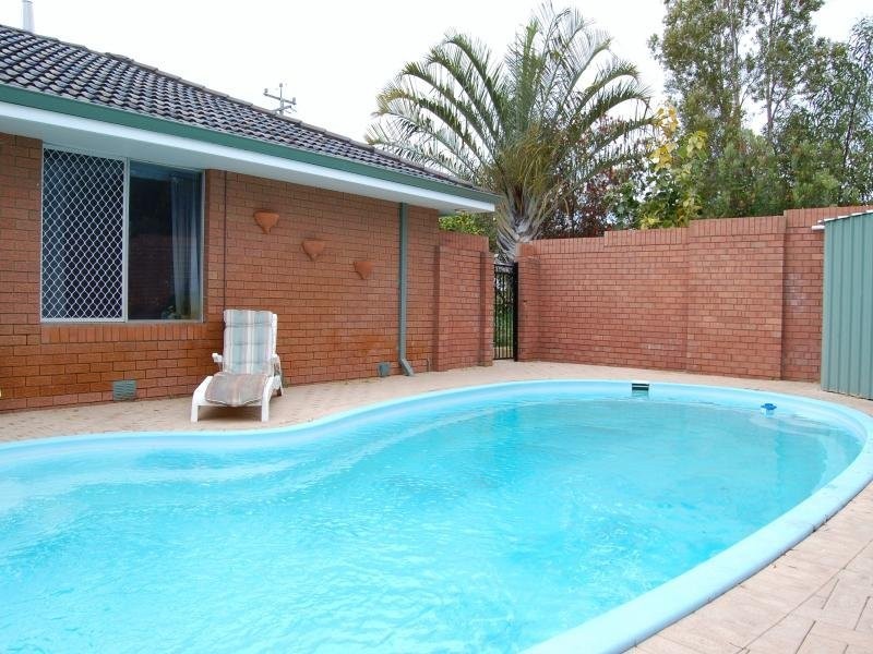 1 Ochiltree Way, Kardinya WA 6163