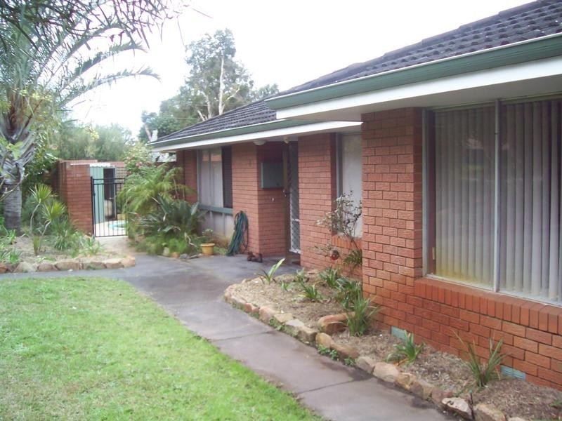 1 Ochiltree Way, Kardinya WA 6163