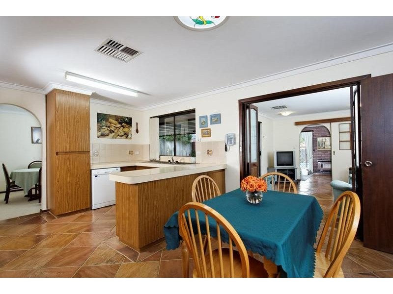 35 Hadley Gardens, Kardinya WA 6163