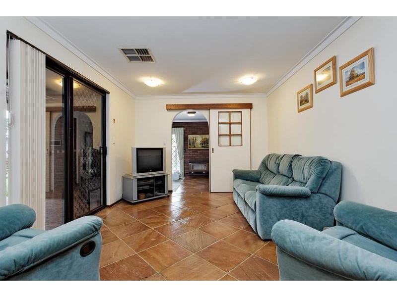 35 Hadley Gardens, Kardinya WA 6163