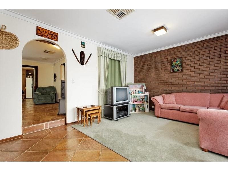 35 Hadley Gardens, Kardinya WA 6163