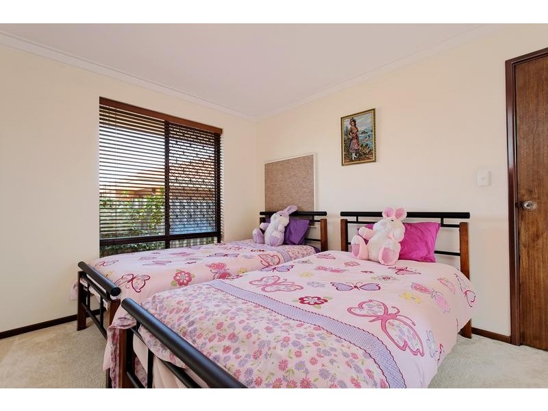 35 Hadley Gardens, Kardinya WA 6163
