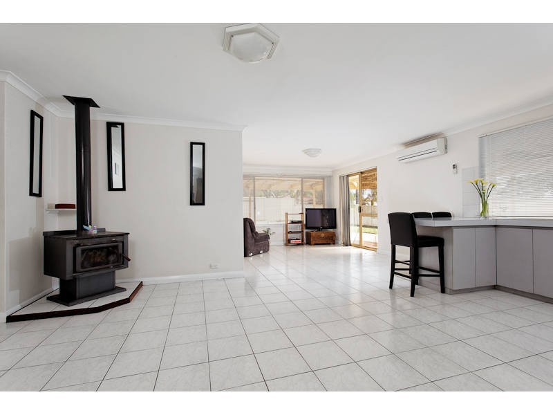 17 Shady Grove, Yangebup WA 6164