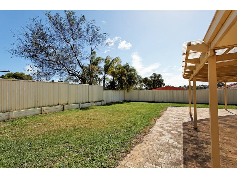 17 Shady Grove, Yangebup WA 6164