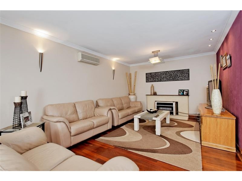 30 Gilbertson Road, Kardinya WA 6163