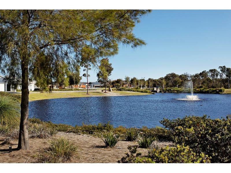 3 Freycinet Cct, Aubin Grove WA 6164