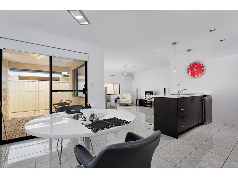 5/35 Barfield Road, Hammond Park WA 6164