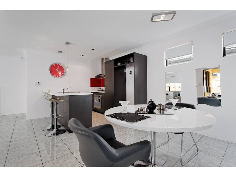 5/35 Barfield Road, Hammond Park WA 6164