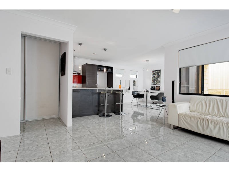 5/35 Barfield Road, Hammond Park WA 6164