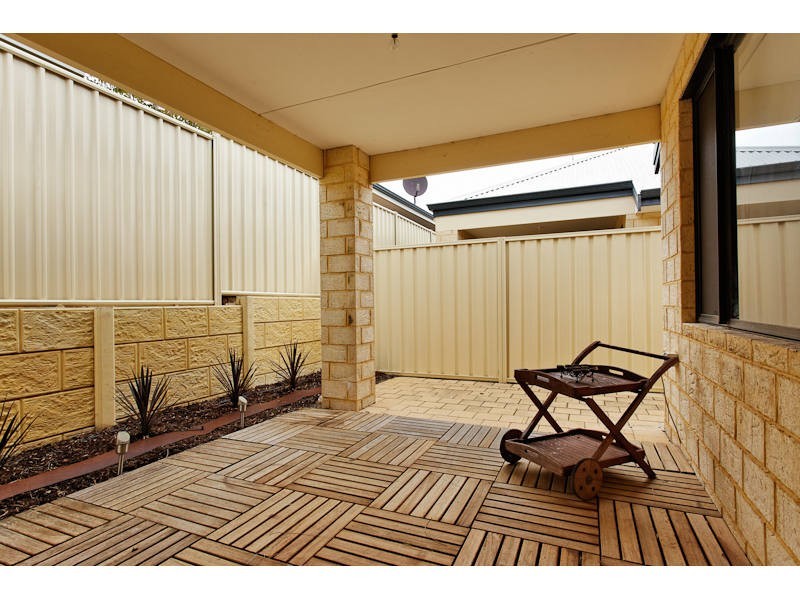 5/35 Barfield Road, Hammond Park WA 6164