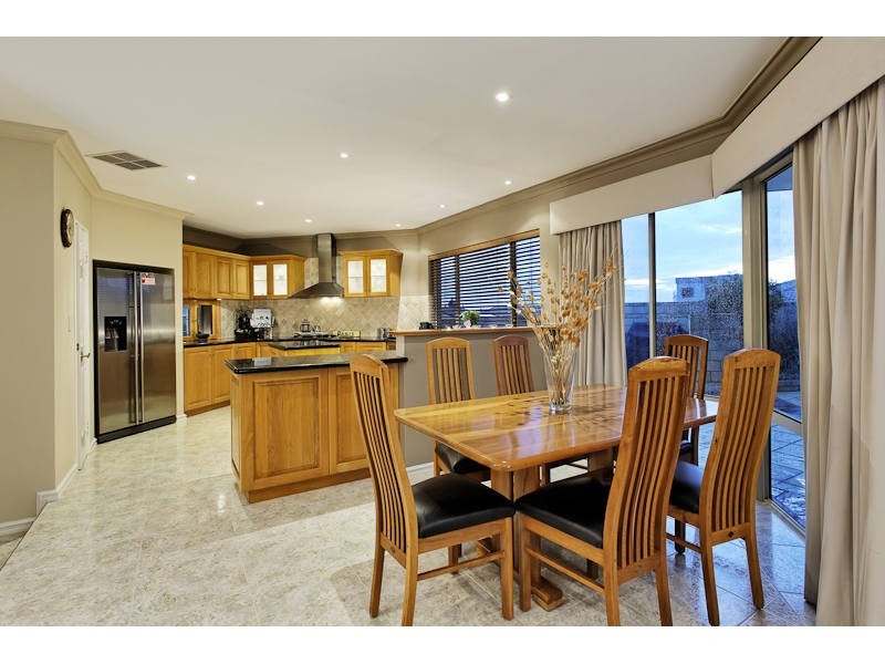 3 Buchanan Rise, Coogee WA 6166