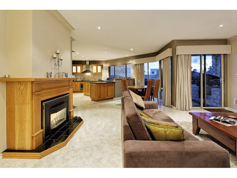 3 Buchanan Rise, Coogee WA 6166