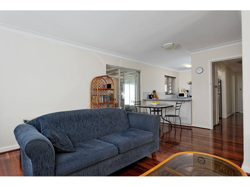 32 Lavinia Crescent, Coolbellup WA 6163