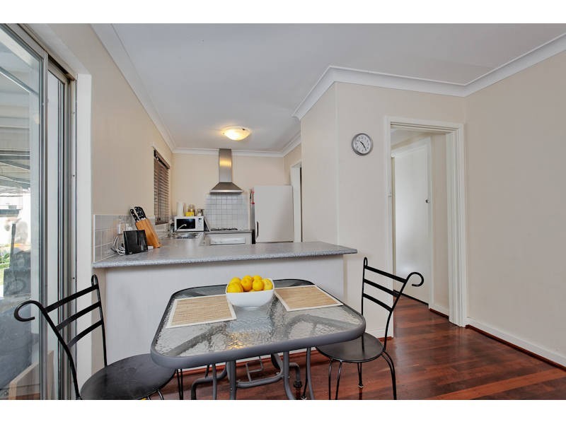 32 Lavinia Crescent, Coolbellup WA 6163