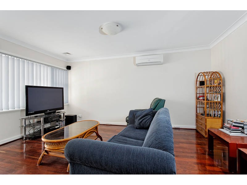 32 Lavinia Crescent, Coolbellup WA 6163