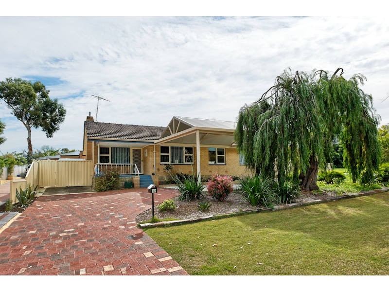 32 Lavinia Crescent, Coolbellup WA 6163