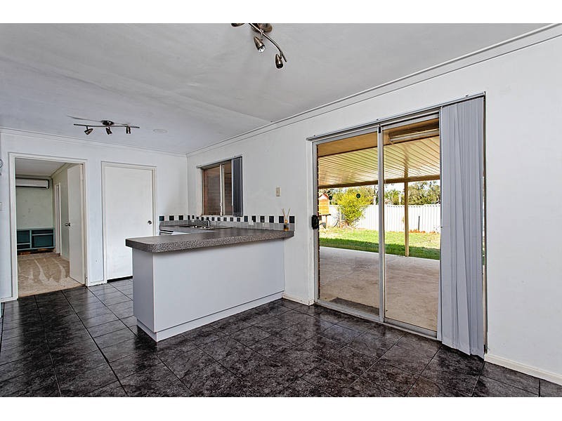 19 Kootingal Avenue, Armadale WA 6112