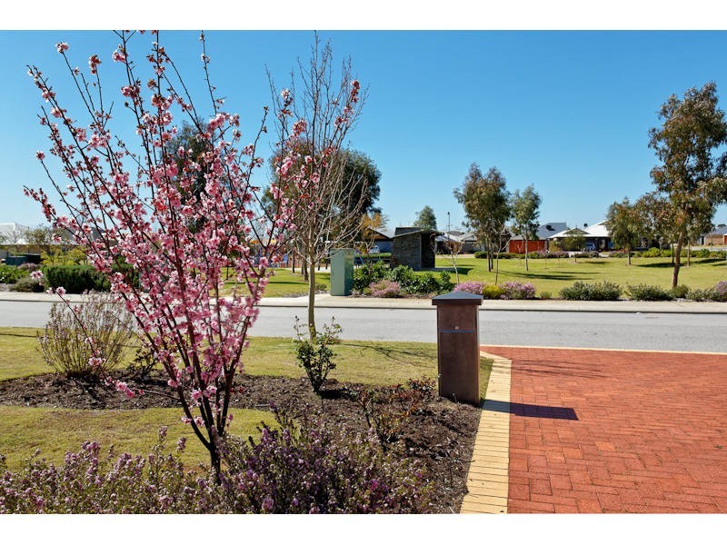 3 Versailles Parkway, Aubin Grove WA 6164