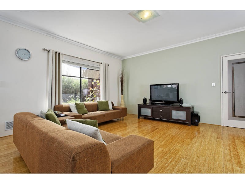 3 Versailles Parkway, Aubin Grove WA 6164