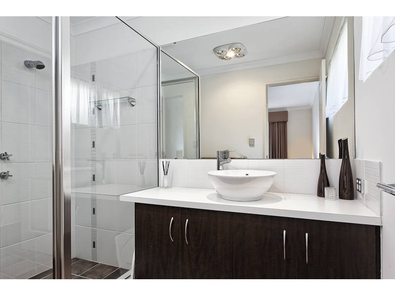 3 Versailles Parkway, Aubin Grove WA 6164