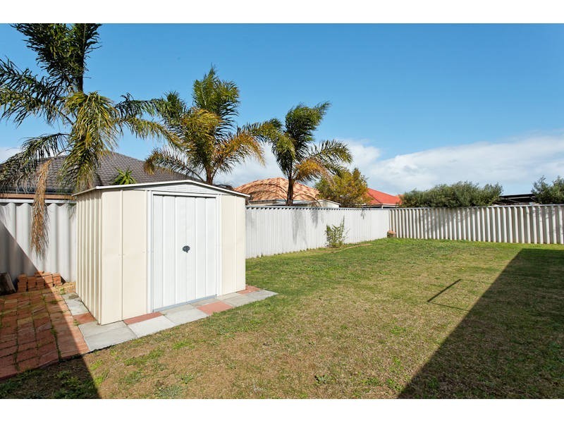 21 Menora Loop, Warnbro WA 6169