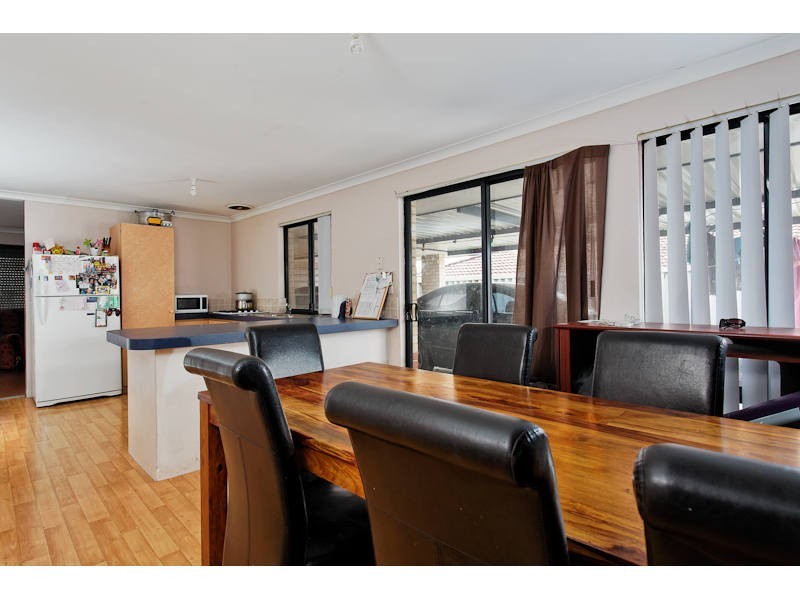 17 Birkett Avenue, Beeliar WA 6164